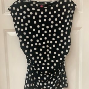 Vince Camuto Sleeveless Boat- neck polka dot top Size Small